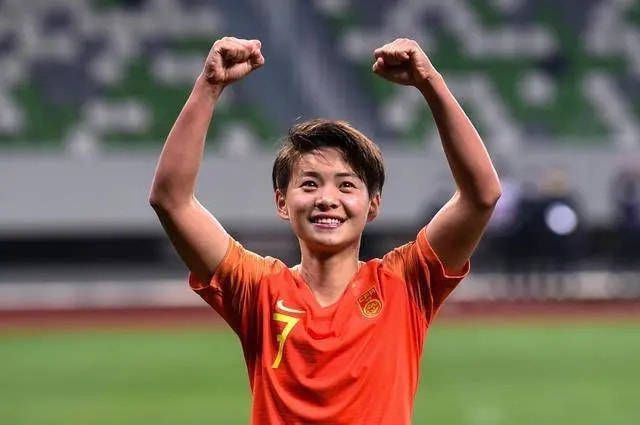 一位聋人大叔的经历给导演留下了难以磨灭的印象:他辛苦半生的房子被人用欺诈手段抵押,某天回家时发现门锁被换,里面住进了陌生人。